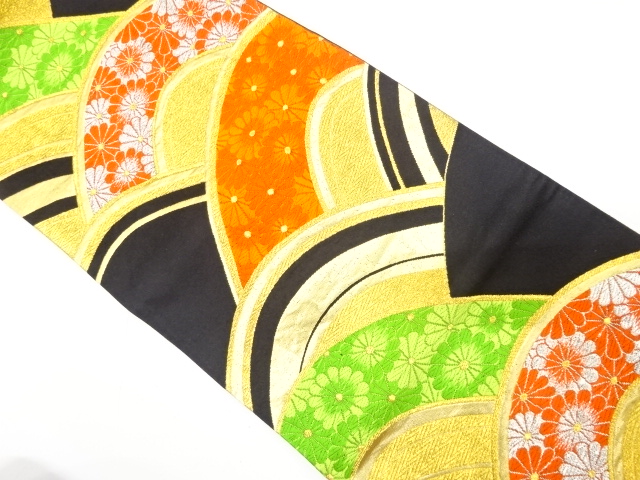 アンティーク　青海波に菊模様織り出し袋帯（着用可）